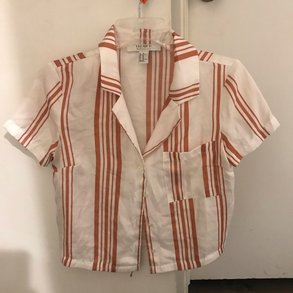 Forever 21 cute button down crop top
